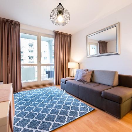 Metro Kondratowicza Velvet Apartment Varsóvia Exterior foto