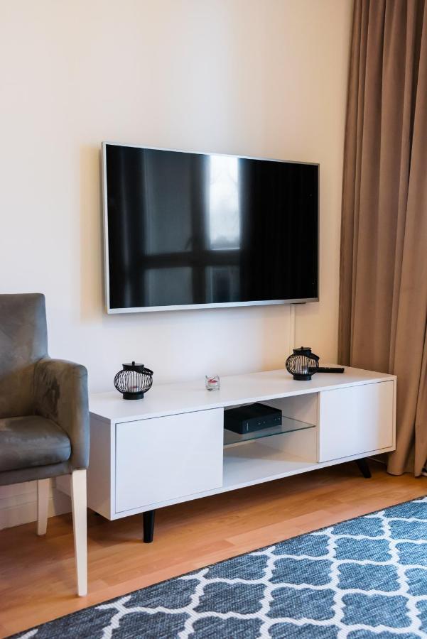 Metro Kondratowicza Velvet Apartment Varsóvia Exterior foto