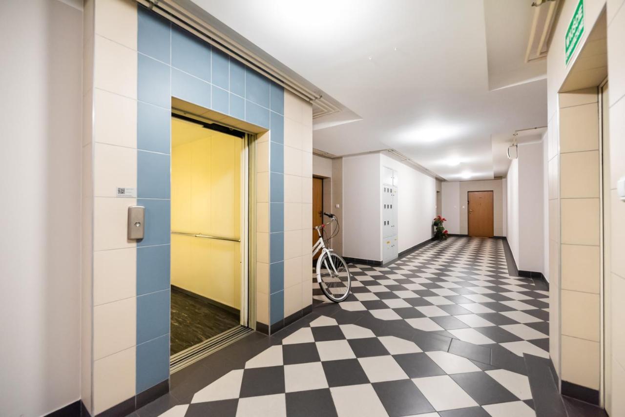 Metro Kondratowicza Velvet Apartment Varsóvia Exterior foto