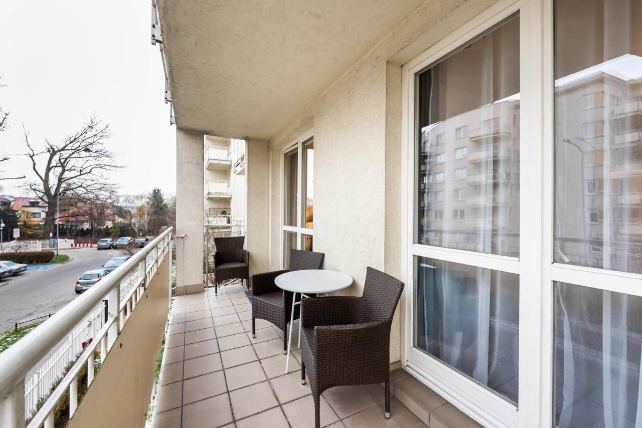 Metro Kondratowicza Velvet Apartment Varsóvia Exterior foto